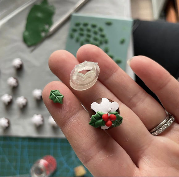 Holly Leaf Micro Clay Cutter