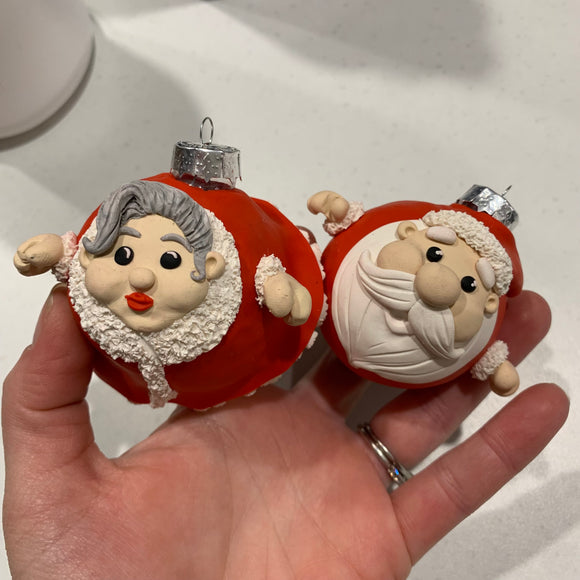 Mr and Mrs Claus Baubles