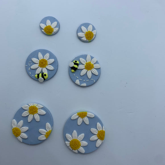 Daisy studs